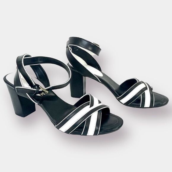 Tommy Hilfiger Shoes - Tommy Hilfiger Block Heel Sandals T-Strap Ankle Straps Size 7.5
